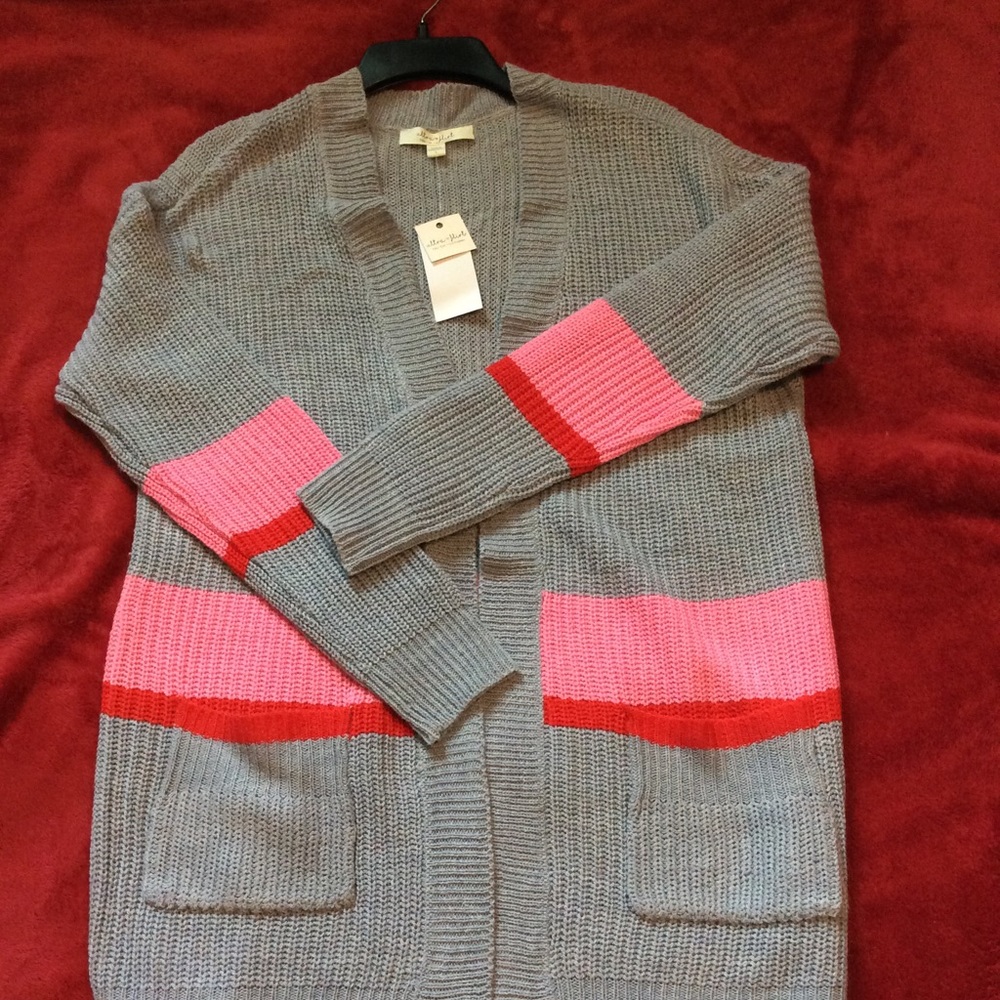 Juniors Size LG Lightweight Cardi